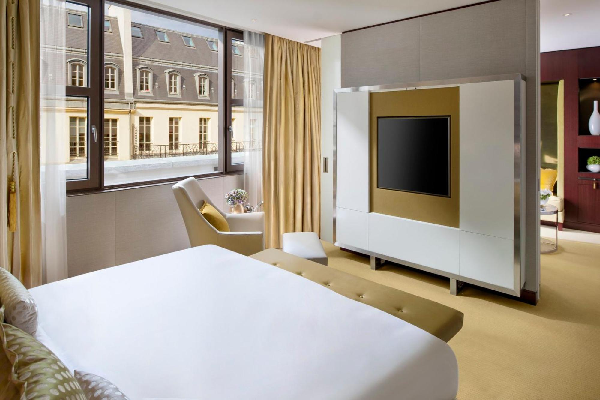 Mandarin Oriental, Paris Hotel Exterior photo