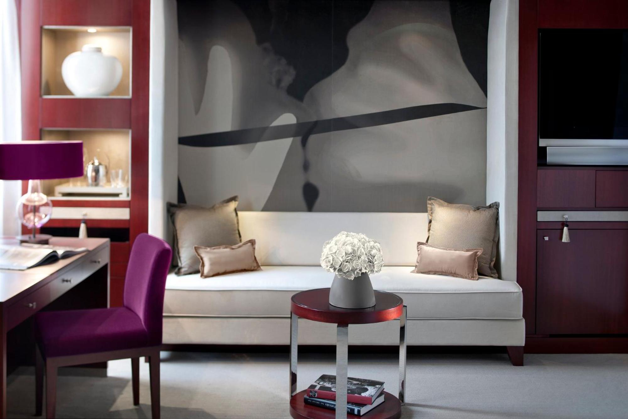 Mandarin Oriental, Paris Hotel Exterior photo